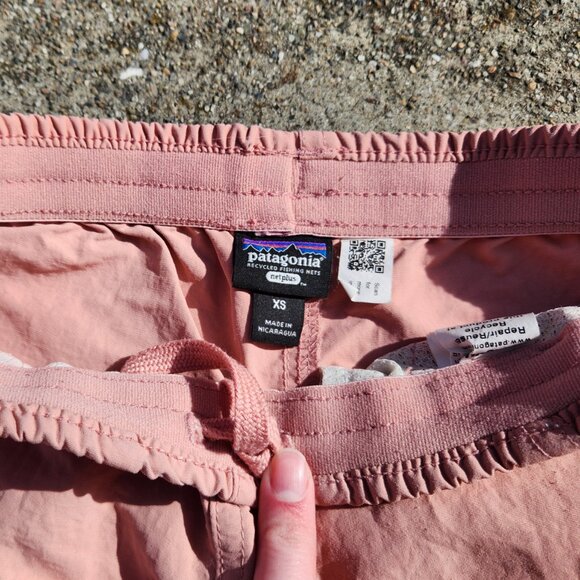 Four Patagonia Baggies Shorts - Picture 12 of 14
